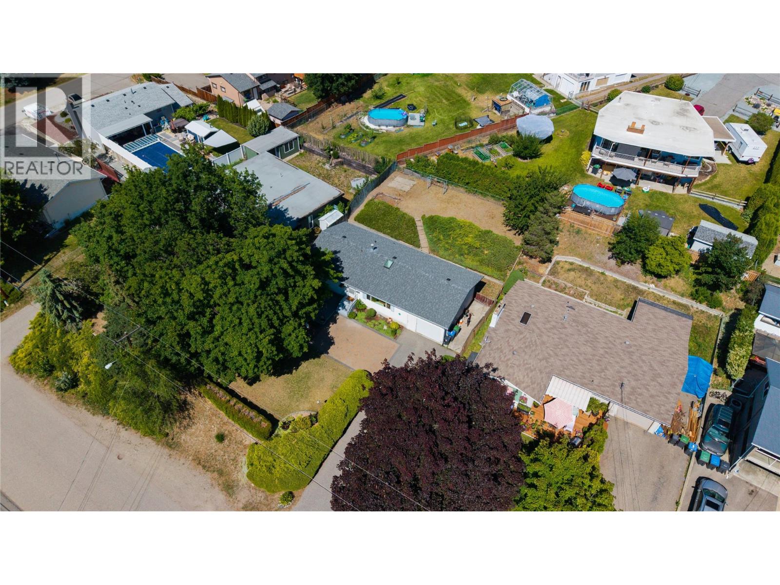1389 Lund Road, Kelowna, British Columbia  V2B 1K9 - Photo 34 - 10394799