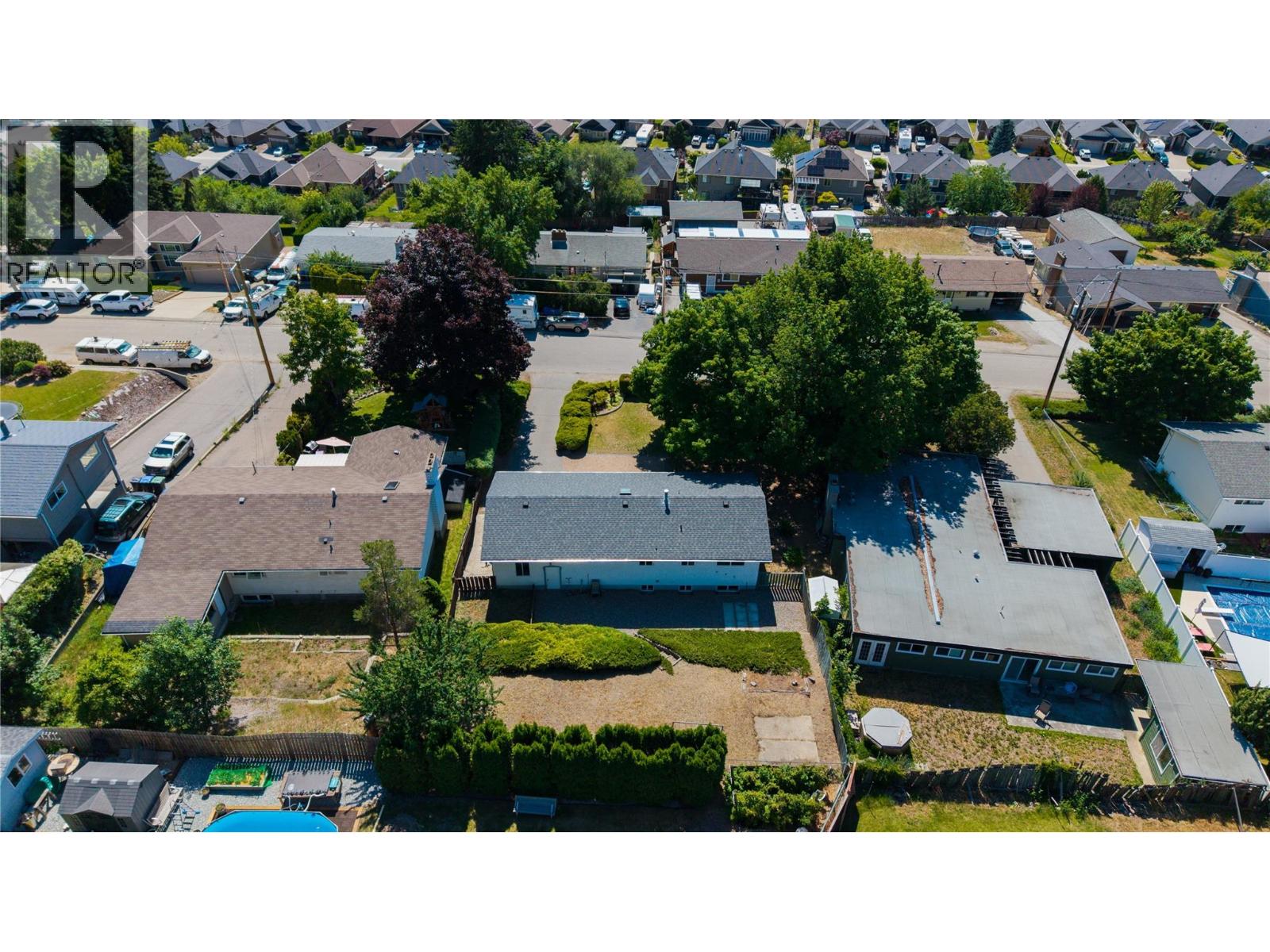 1389 Lund Road, Kelowna, British Columbia  V2B 1K9 - Photo 37 - 10394799