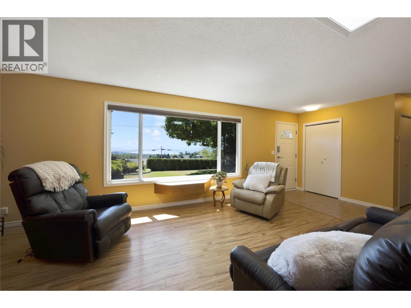 1389 Lund Road, Kelowna, British Columbia  V2B 1K9 - Photo 7 - 10394799