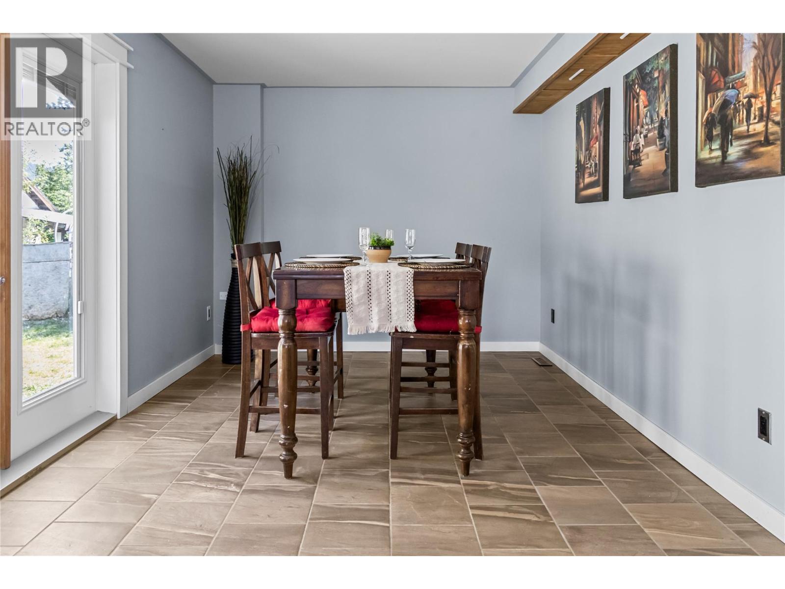 1640 Ode Road, Christina Lake, British Columbia  V0H 1E0 - Photo 11 - 10394821