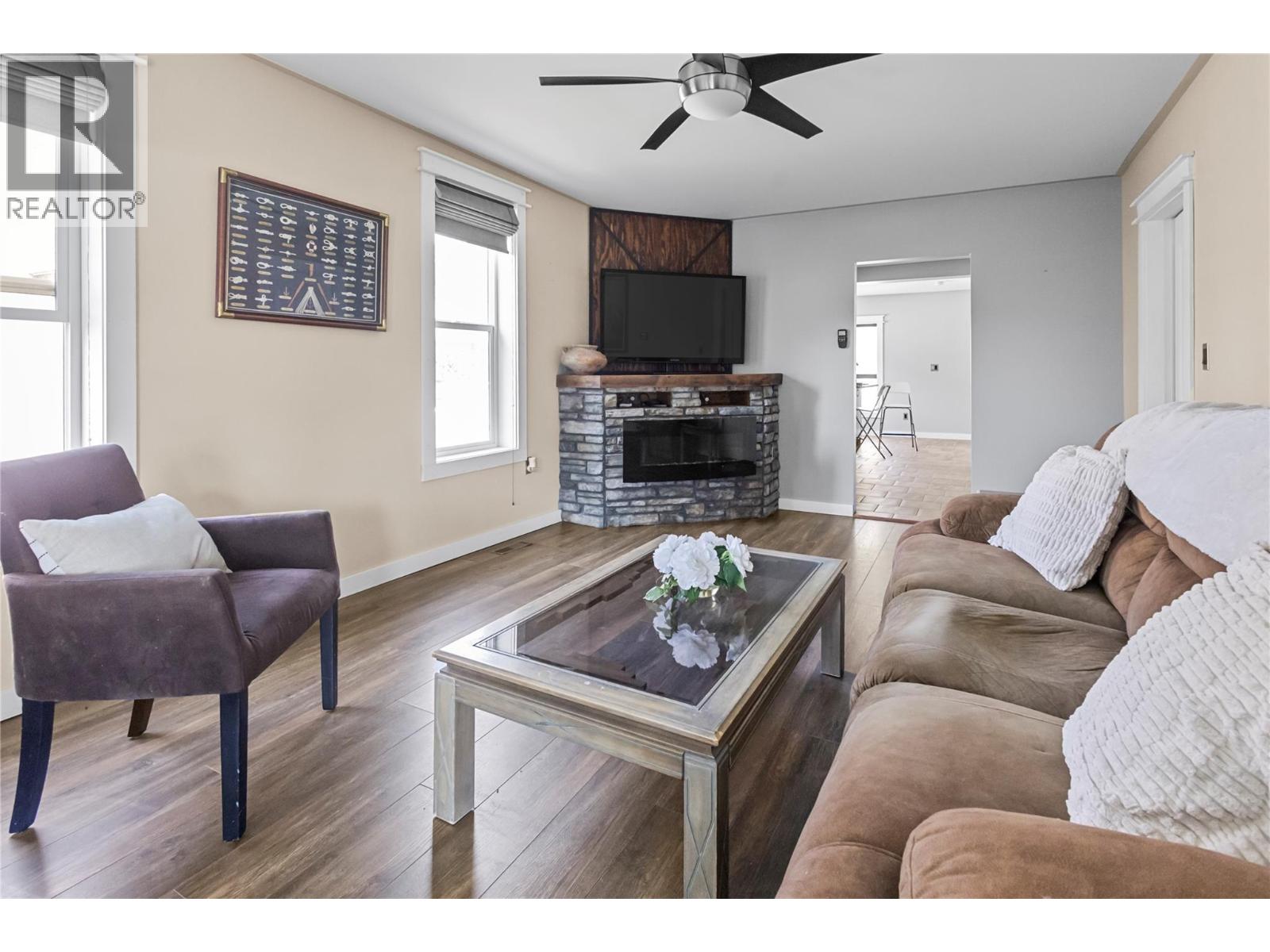 1640 Ode Road, Christina Lake, British Columbia  V0H 1E0 - Photo 4 - 10394821