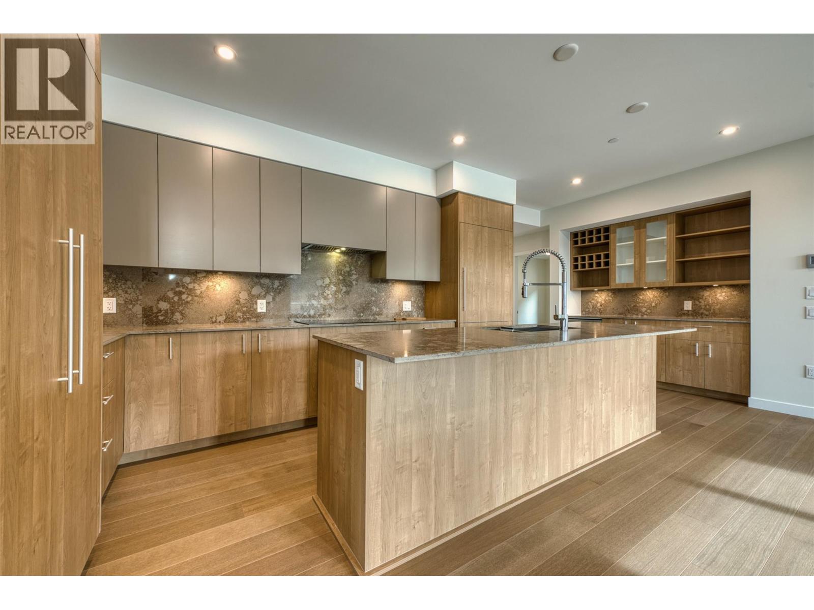 9652 Benchland Drive Unit# 205, Lake Country, British Columbia  V4V 0C4 - Photo 10 - 10394497