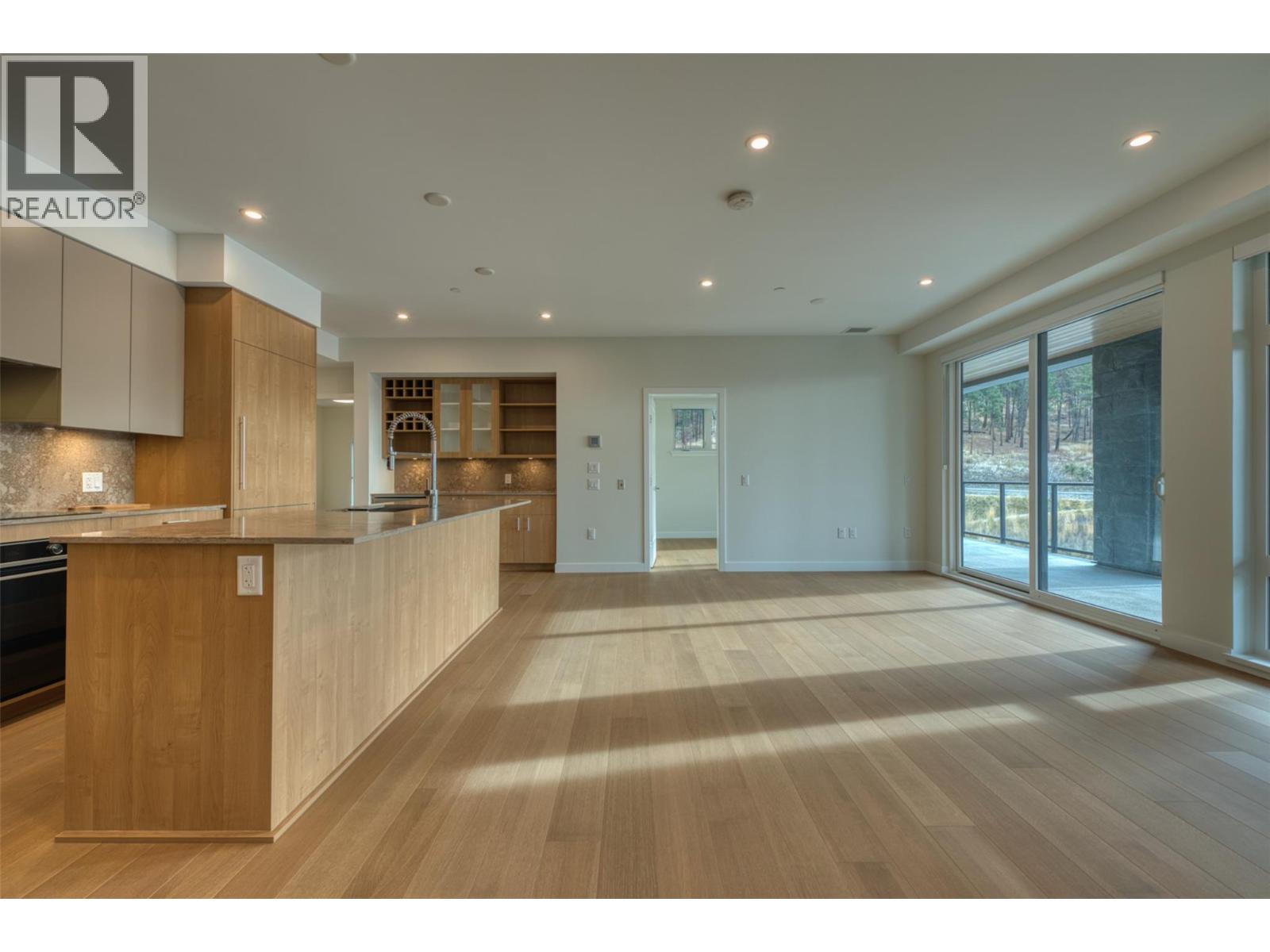 9652 Benchland Drive Unit# 205, Lake Country, British Columbia  V4V 0C4 - Photo 9 - 10394497