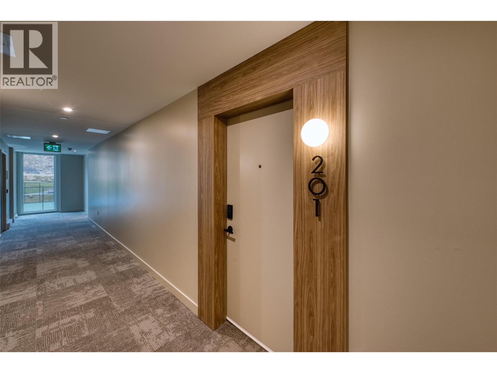 9654 Benchland Drive Unit# 201, Lake Country, British Columbia  V4V 0C5 - Photo 1 - 10394519
