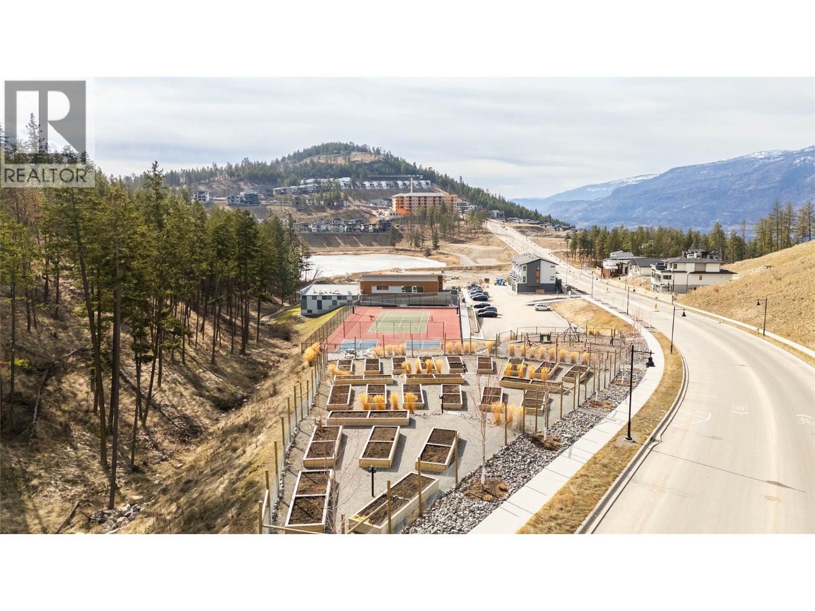 3165 Hilltown Drive, Kelowna, British Columbia  V1V 0C6 - Photo 29 - 10395043