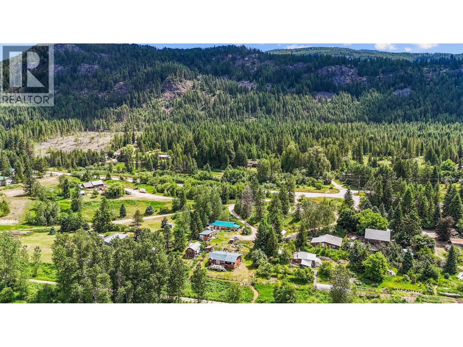 6123 Telford Road, Winlaw, British Columbia  V0G 2J0 - Photo 3 - 10394889