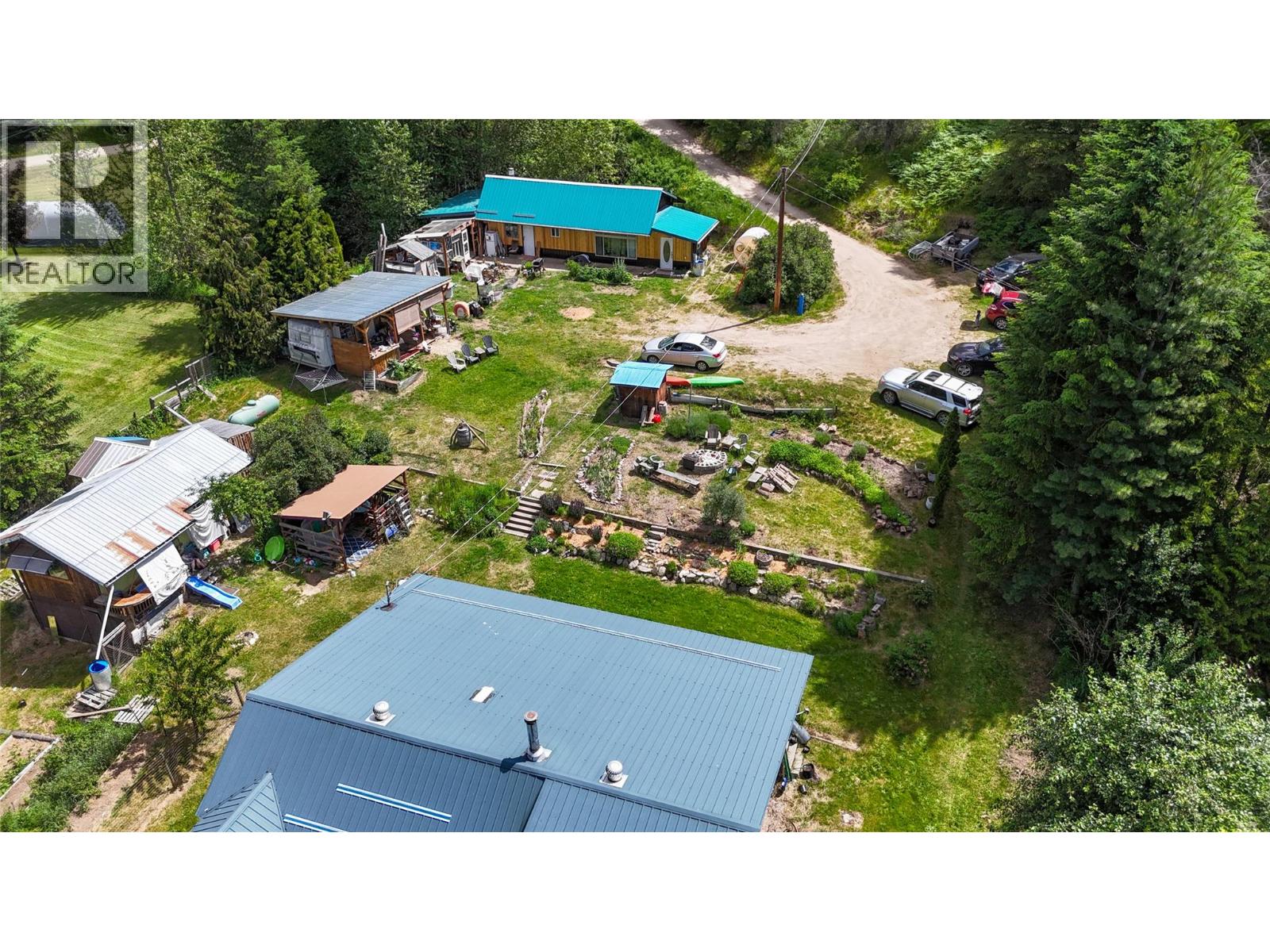 6123 Telford Road, Winlaw, British Columbia  V0G 2J0 - Photo 9 - 10394889
