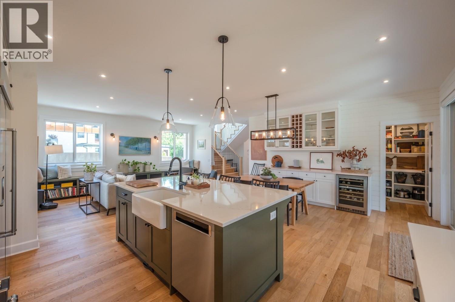 876 Johnson Street, Summerland, British Columbia  V0H 1Z9 - Photo 5 - 10395061