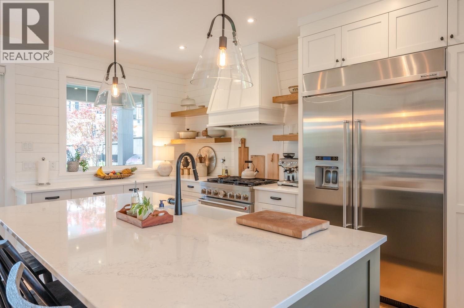 876 Johnson Street, Summerland, British Columbia  V0H 1Z9 - Photo 6 - 10395061