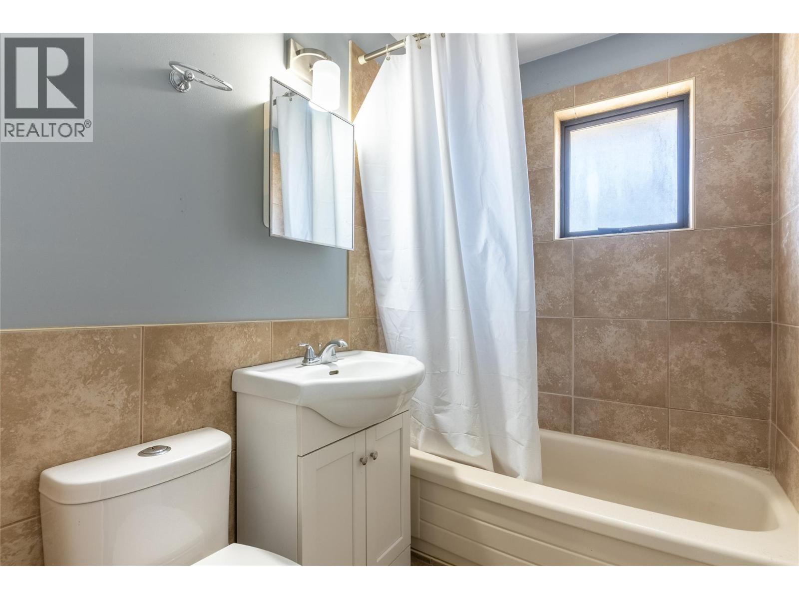 1801 Chapman Street, Merritt, British Columbia  V1K 1R6 - Photo 15 - 10395075