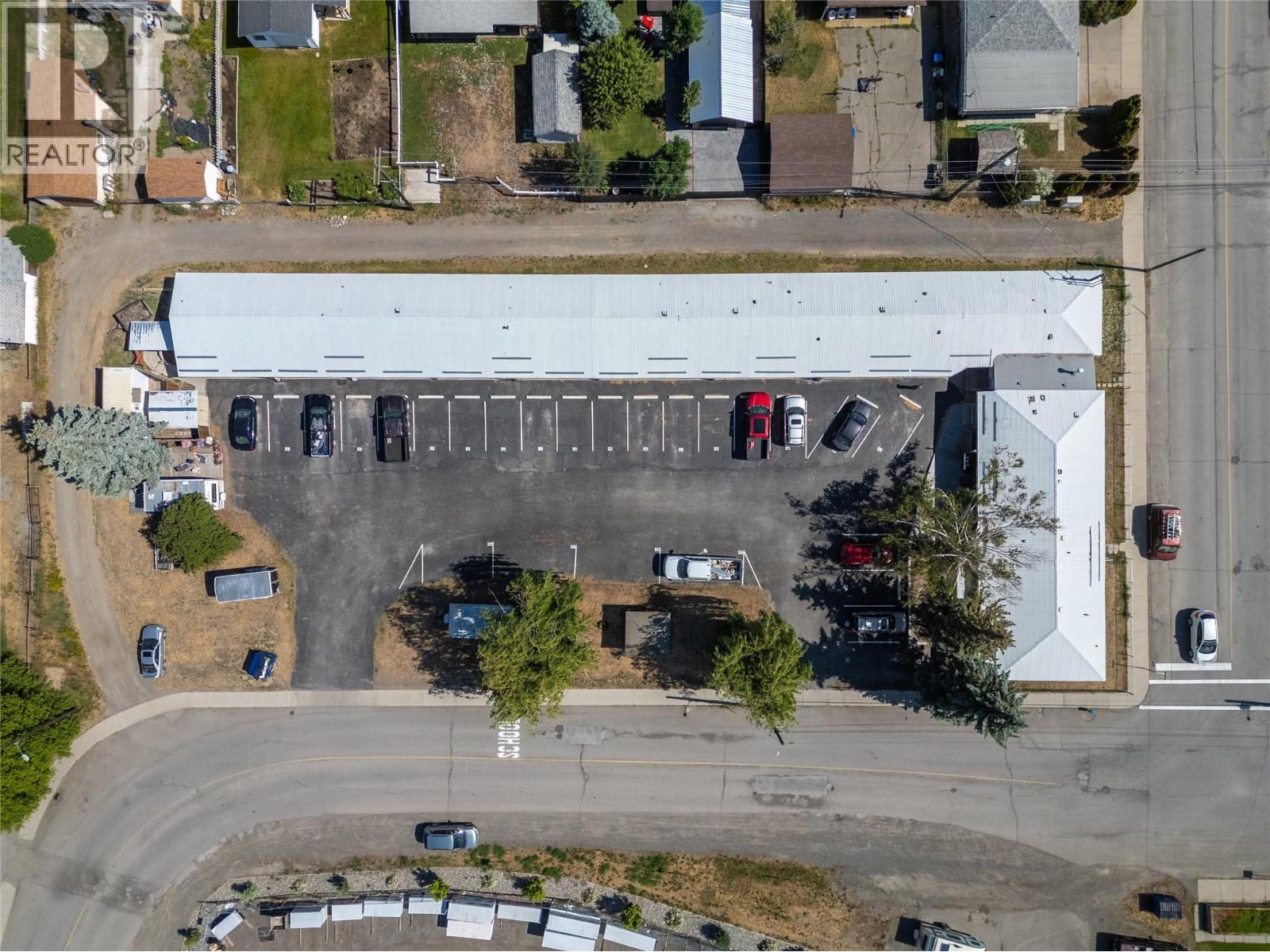 1801 Chapman Street, Merritt, British Columbia  V1K 1R6 - Photo 2 - 10395075