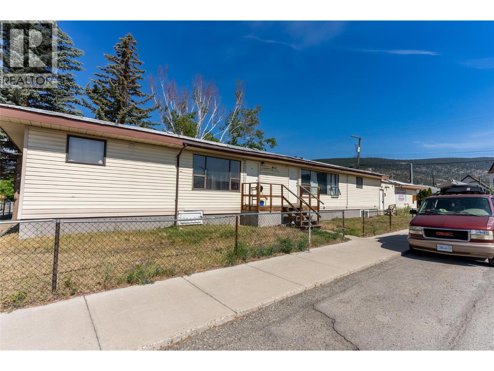 1801 Chapman Street, Merritt, British Columbia  V1K 1R6 - Photo 30 - 10395075