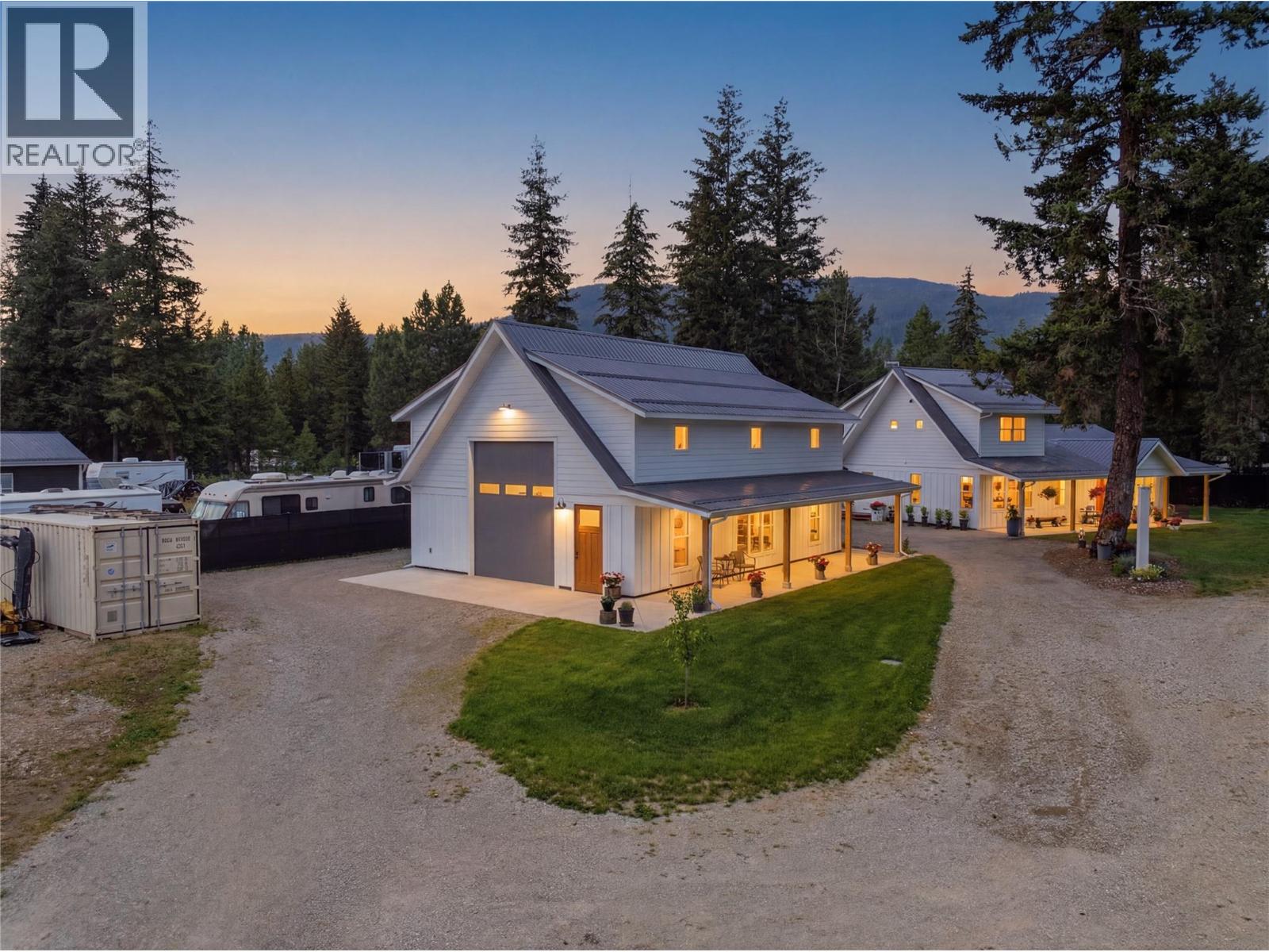 3747 Hilliam Road, Scotch Creek, British Columbia  V0E 1M5 - Photo 2 - 10394532