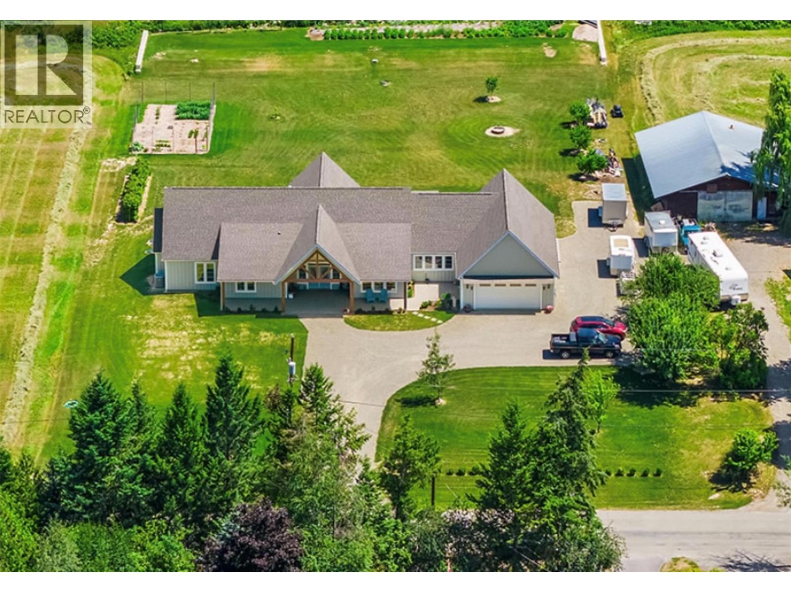 1618 1st Avenue, Creston, British Columbia  V0B 1G6 - Photo 42 - 10395101