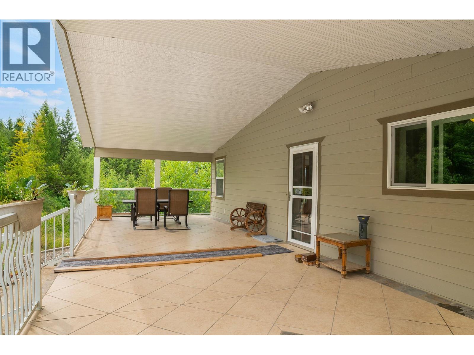 830 16th Avenue S, Creston, British Columbia  V0B 1G3 - Photo 30 - 10395099