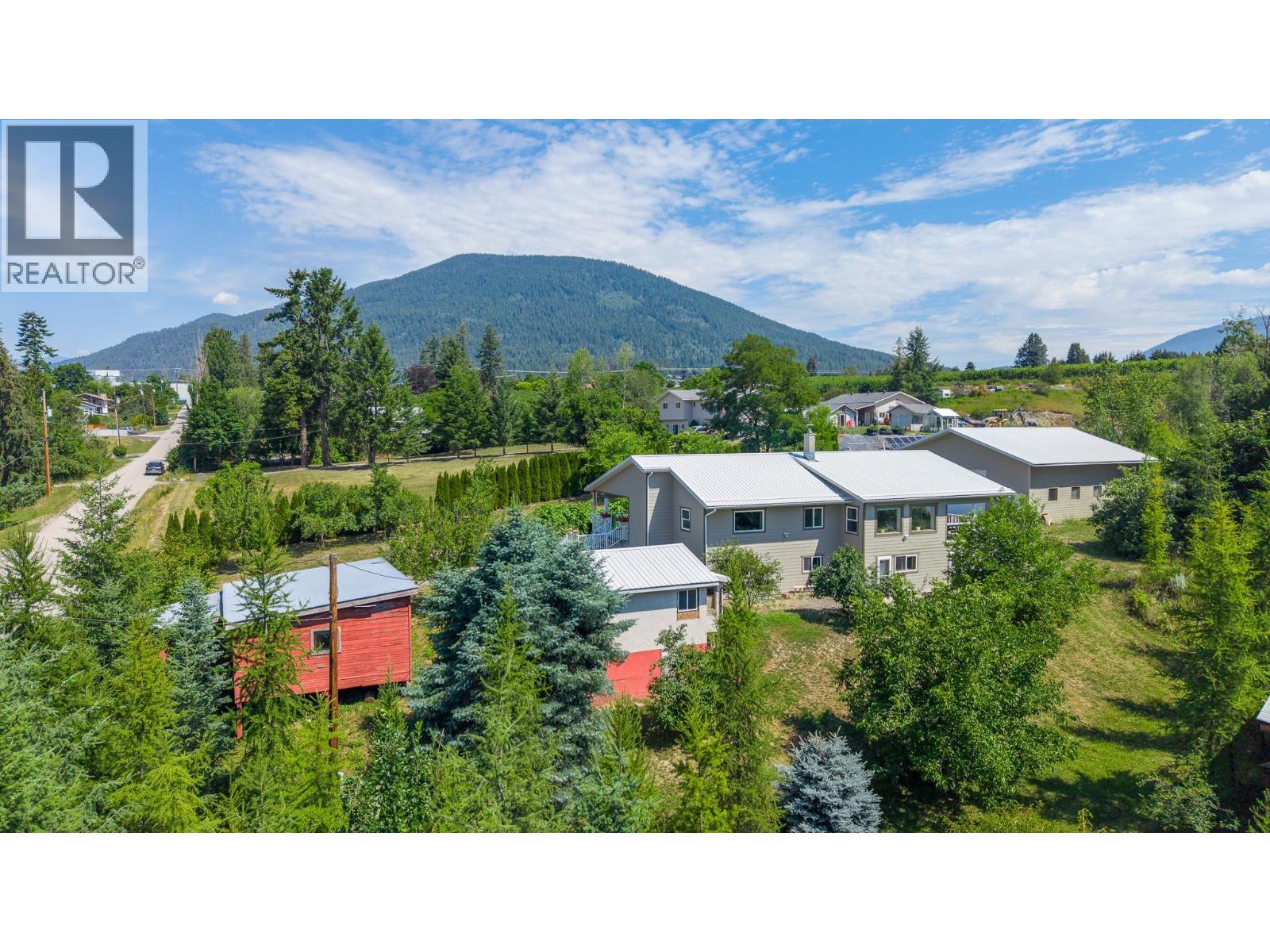830 16th Avenue S, Creston, British Columbia  V0B 1G3 - Photo 41 - 10395099