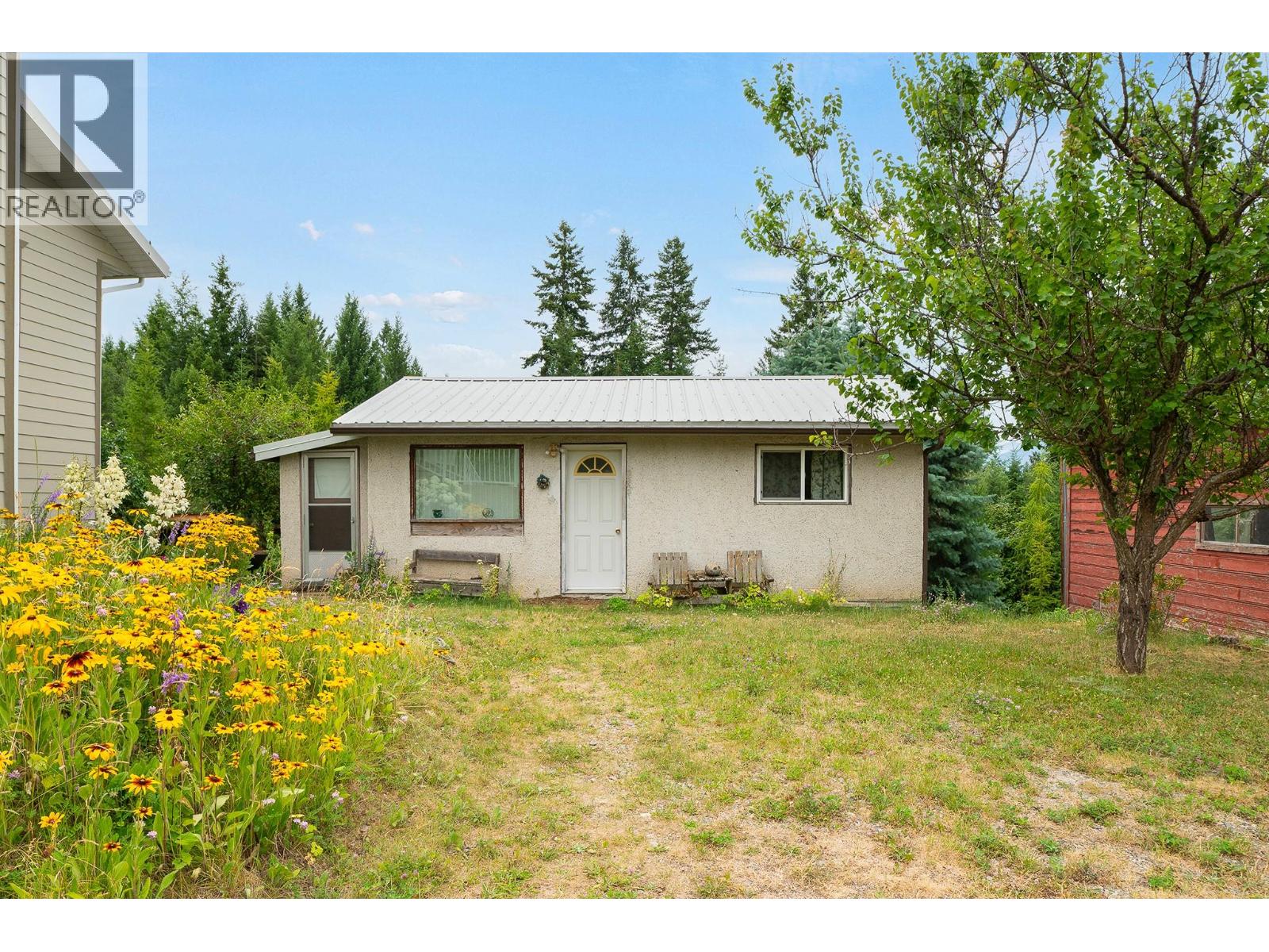 830 16th Avenue S, Creston, British Columbia  V0B 1G3 - Photo 43 - 10395099