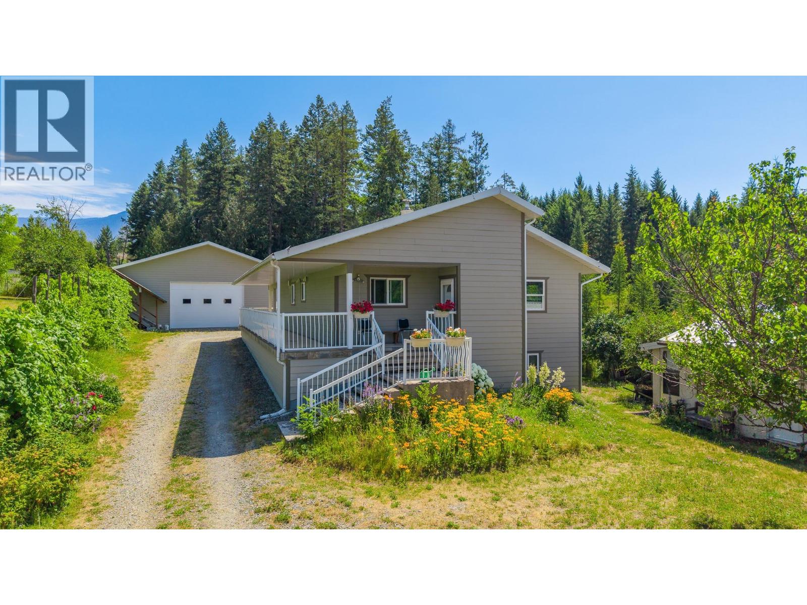 830 16th Avenue S, Creston, British Columbia  V0B 1G3 - Photo 52 - 10395099