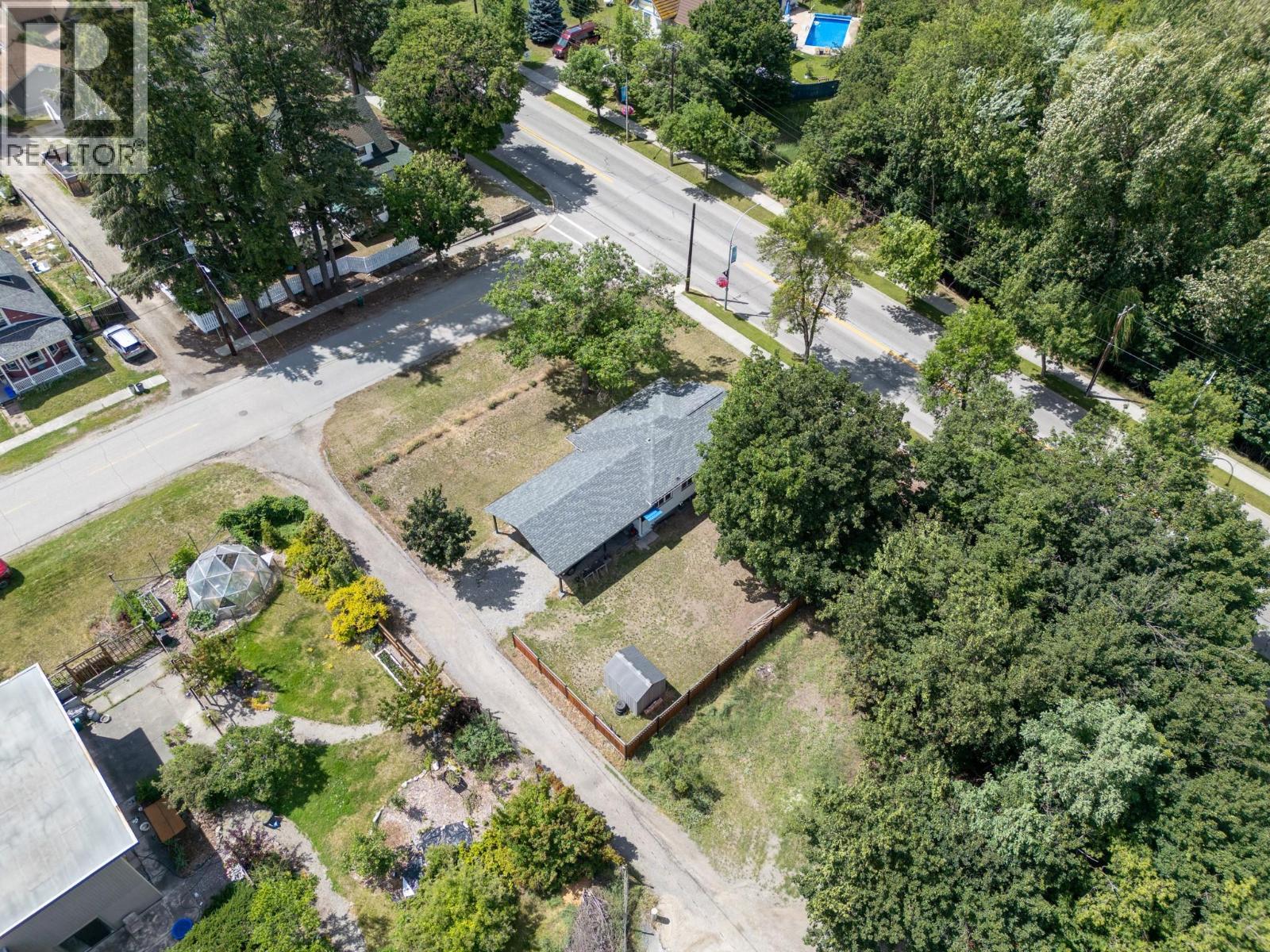778 Central Avenue, Grand Forks, British Columbia  V0H 1H0 - Photo 19 - 10395131