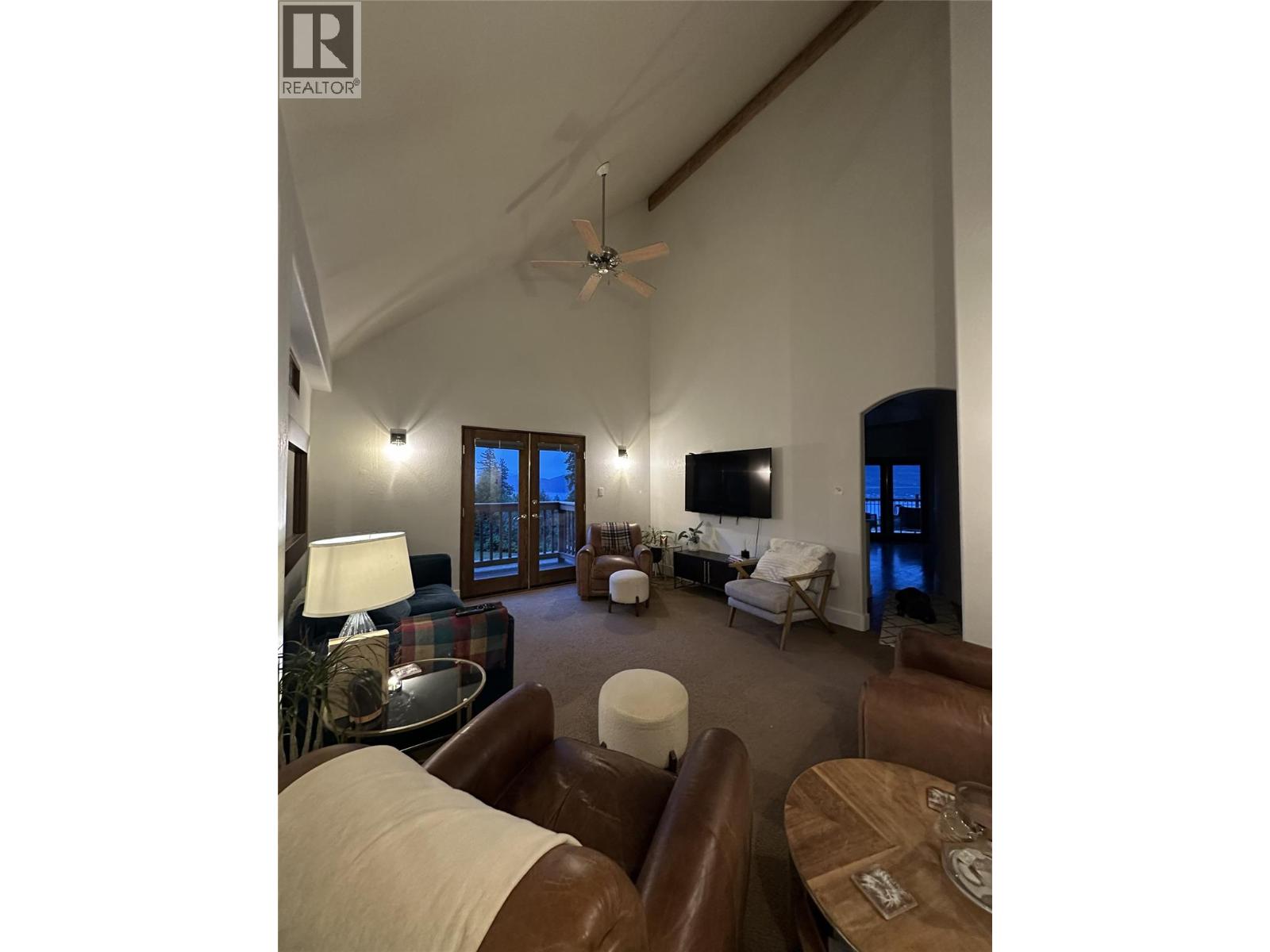 460 Galway Place, Vernon, British Columbia  V1H 2G2 - Photo 3 - 10395053