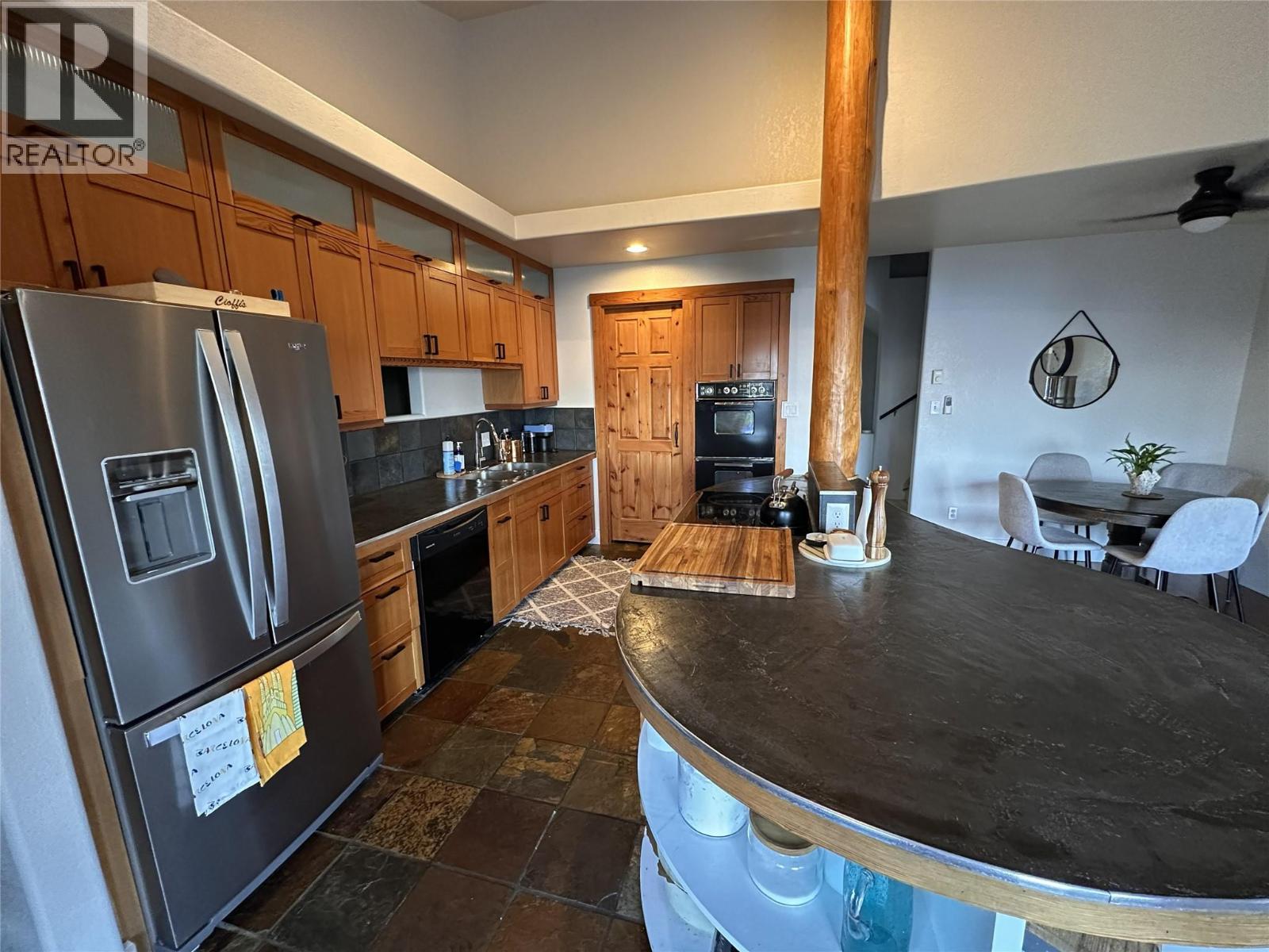 460 Galway Place, Vernon, British Columbia  V1H 2G2 - Photo 5 - 10395053