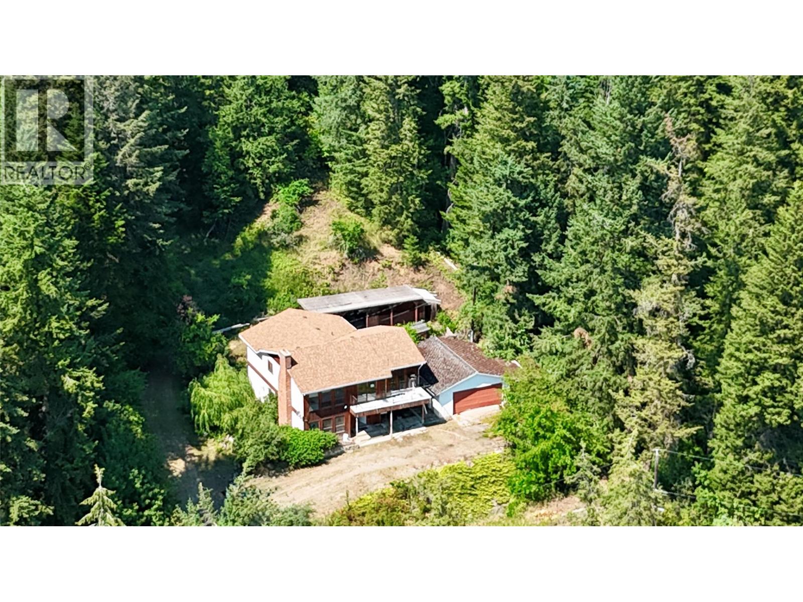 3332 Lakeview Heights Drive, Sorrento, British Columbia  V0E 2W1 - Photo 2 - 10394650