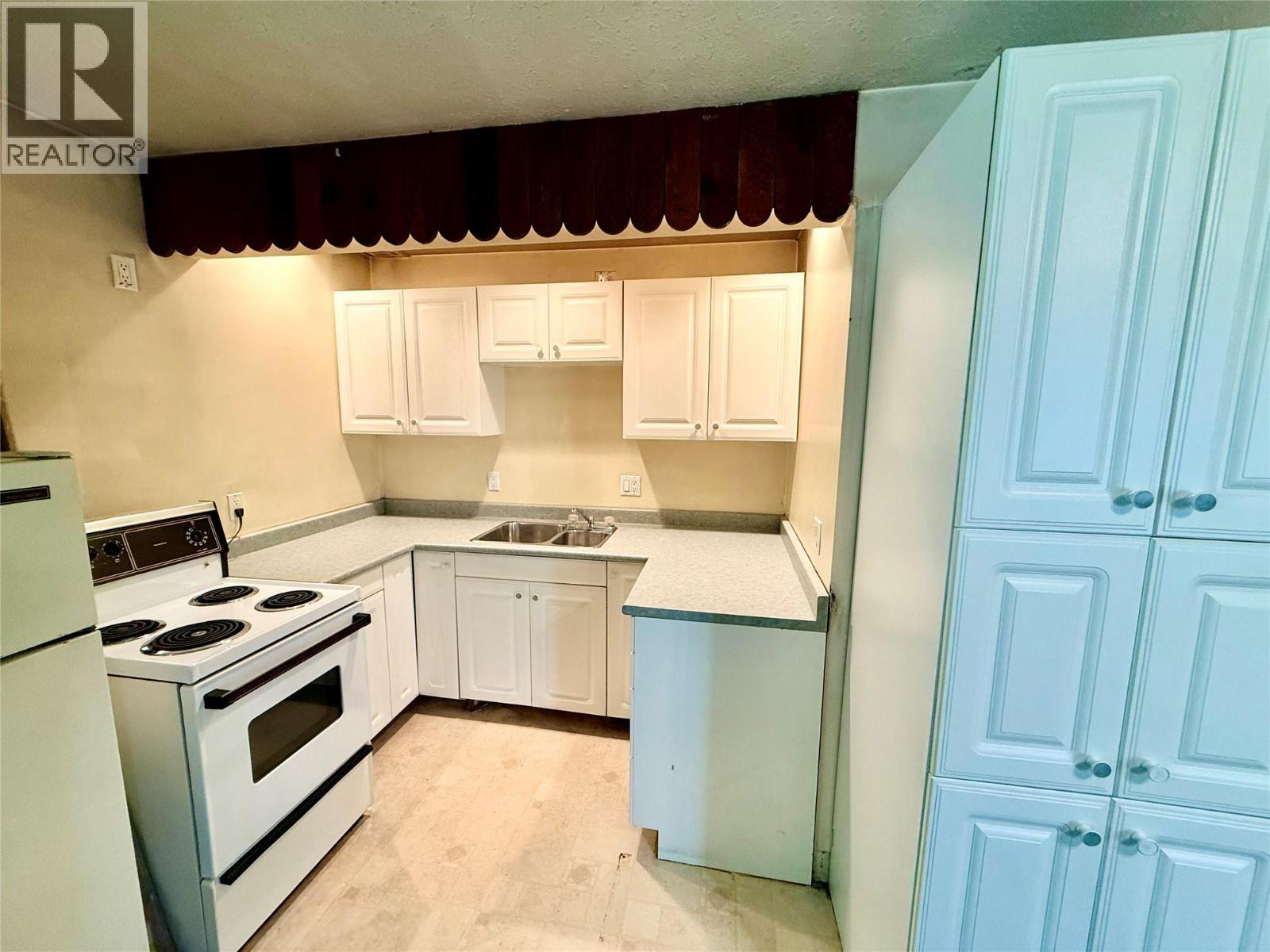 3332 Lakeview Heights Drive, Sorrento, British Columbia  V0E 2W1 - Photo 24 - 10394650
