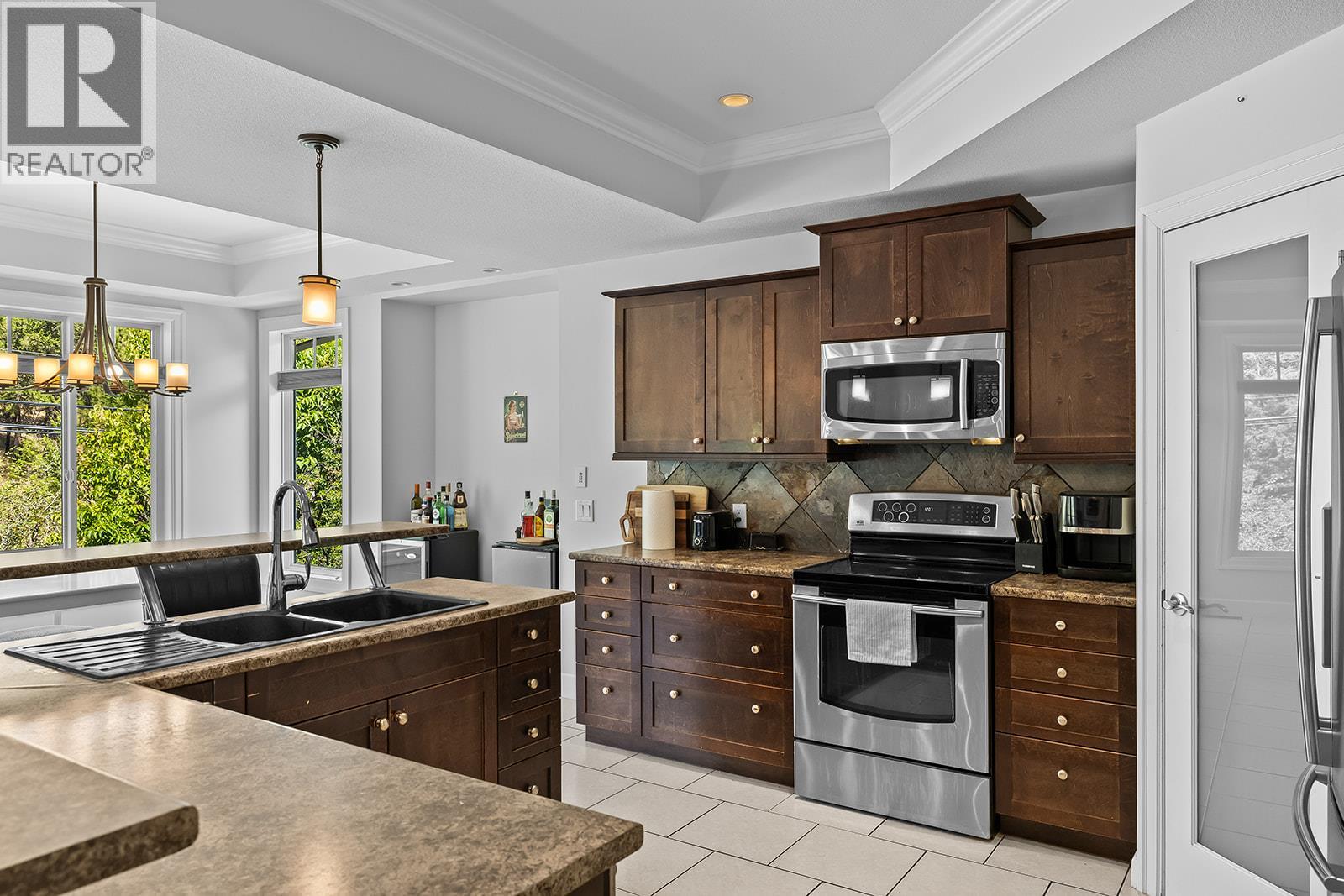 1839 Peak Point Court, West Kelowna, British Columbia  V1Z 4B4 - Photo 10 - 10394172