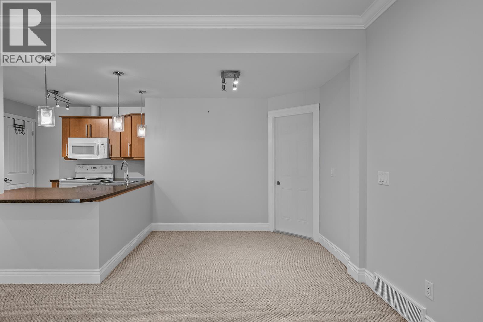 1839 Peak Point Court, West Kelowna, British Columbia  V1Z 4B4 - Photo 36 - 10394172