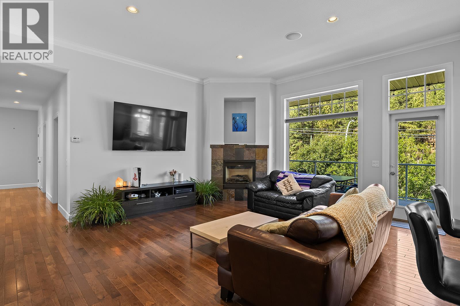 1839 Peak Point Court, West Kelowna, British Columbia  V1Z 4B4 - Photo 4 - 10394172