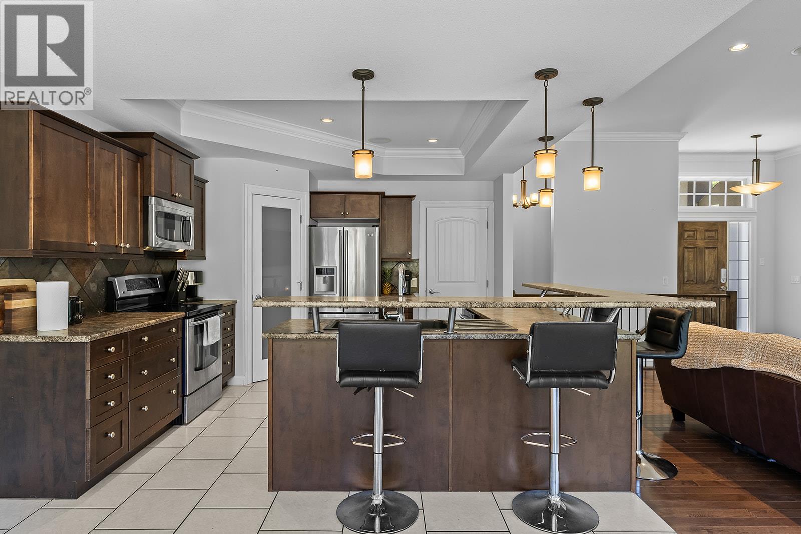 1839 Peak Point Court, West Kelowna, British Columbia  V1Z 4B4 - Photo 8 - 10394172
