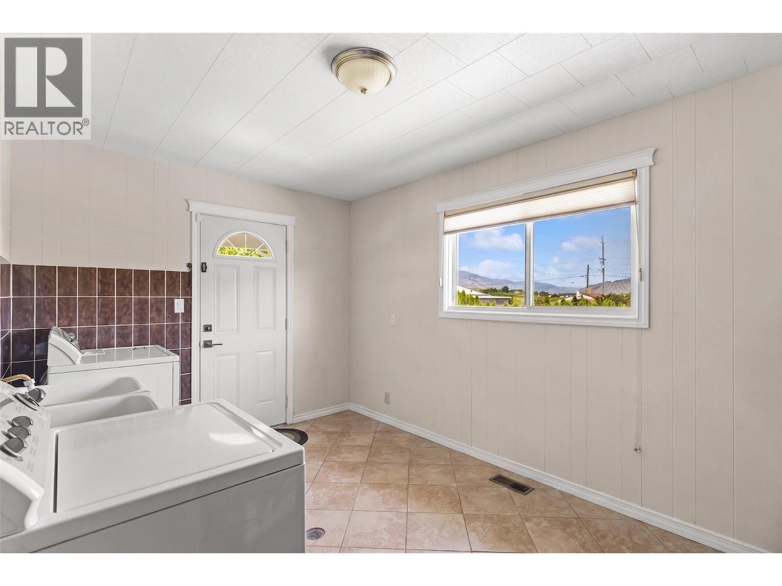 6012 107th Street, Osoyoos, British Columbia  V0H 1V4 - Photo 39 - 10395141