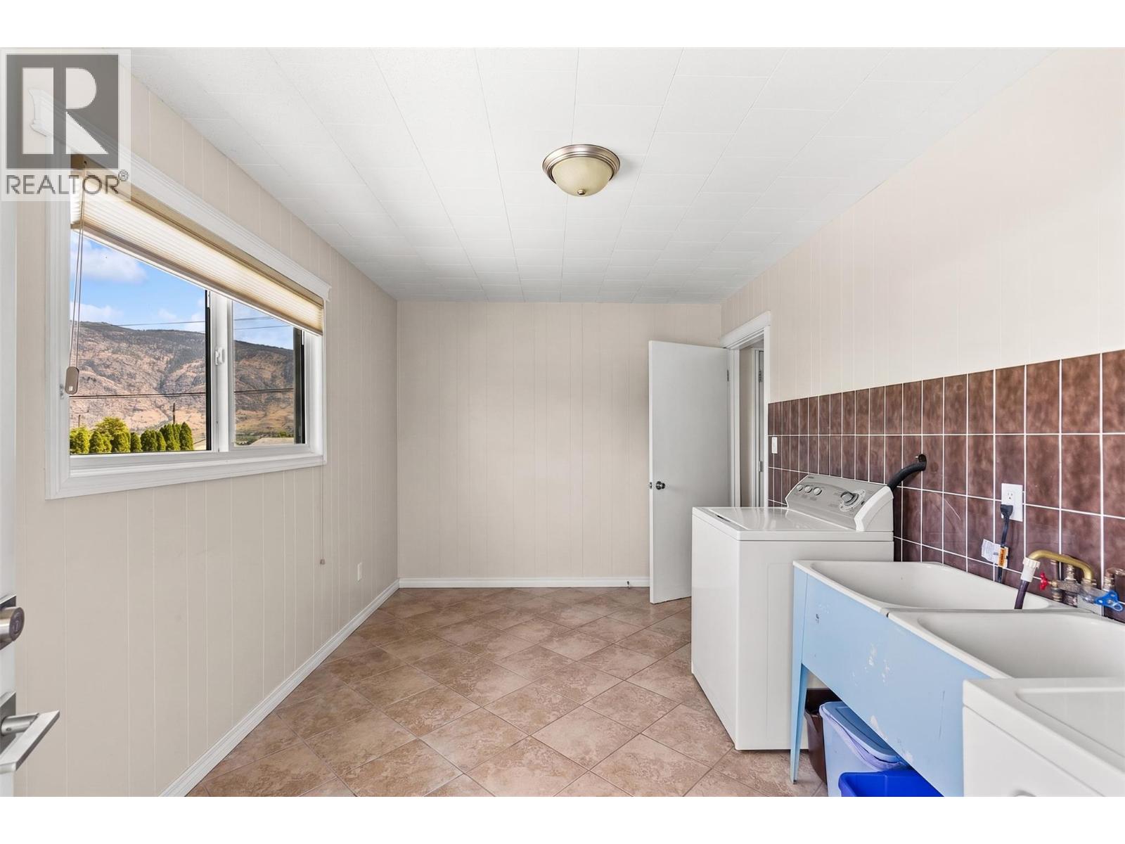 6012 107th Street, Osoyoos, British Columbia  V0H 1V4 - Photo 40 - 10395141
