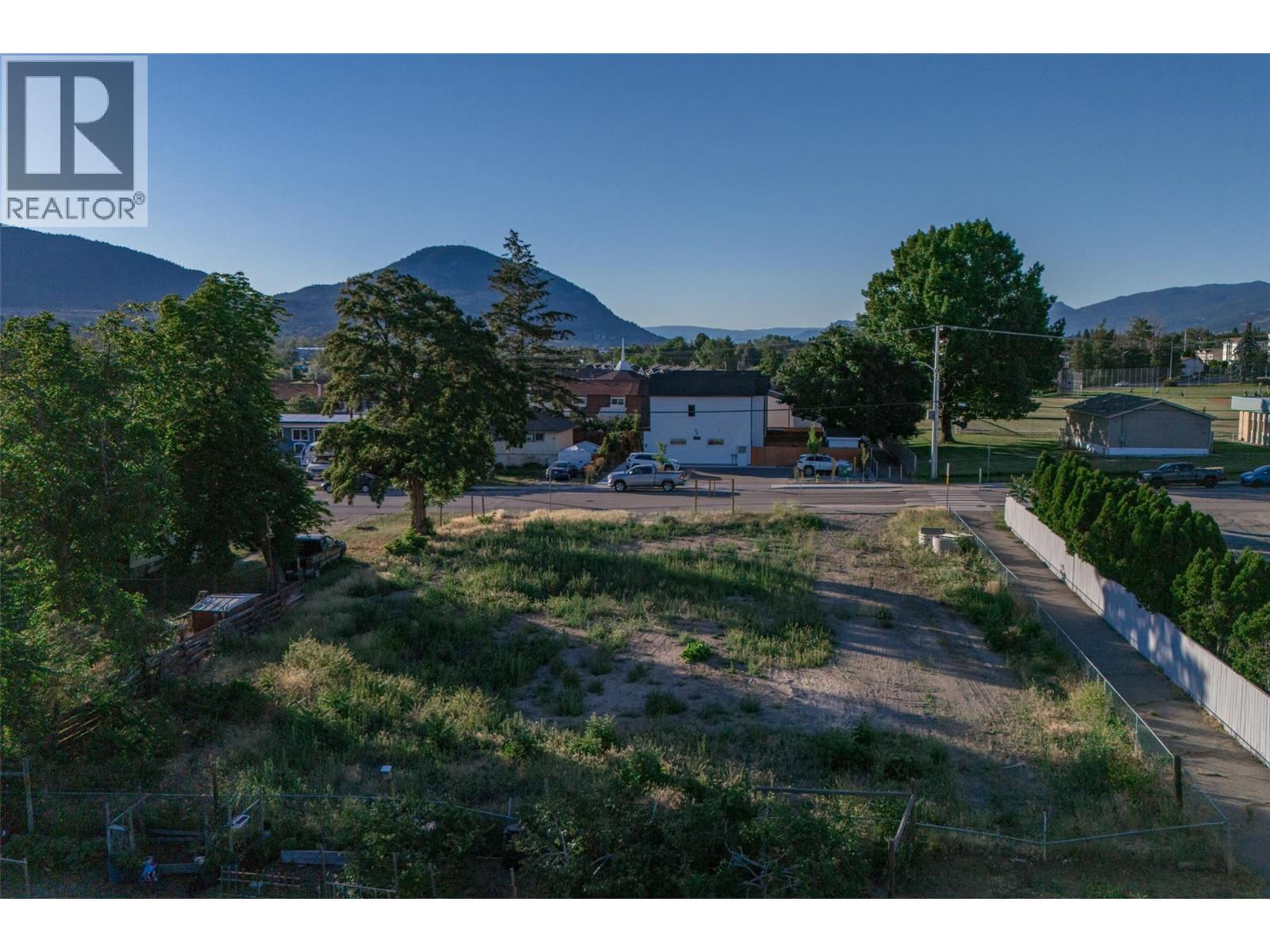 274 Kinney Avenue, Penticton, British Columbia    - Photo 3 - 10395148