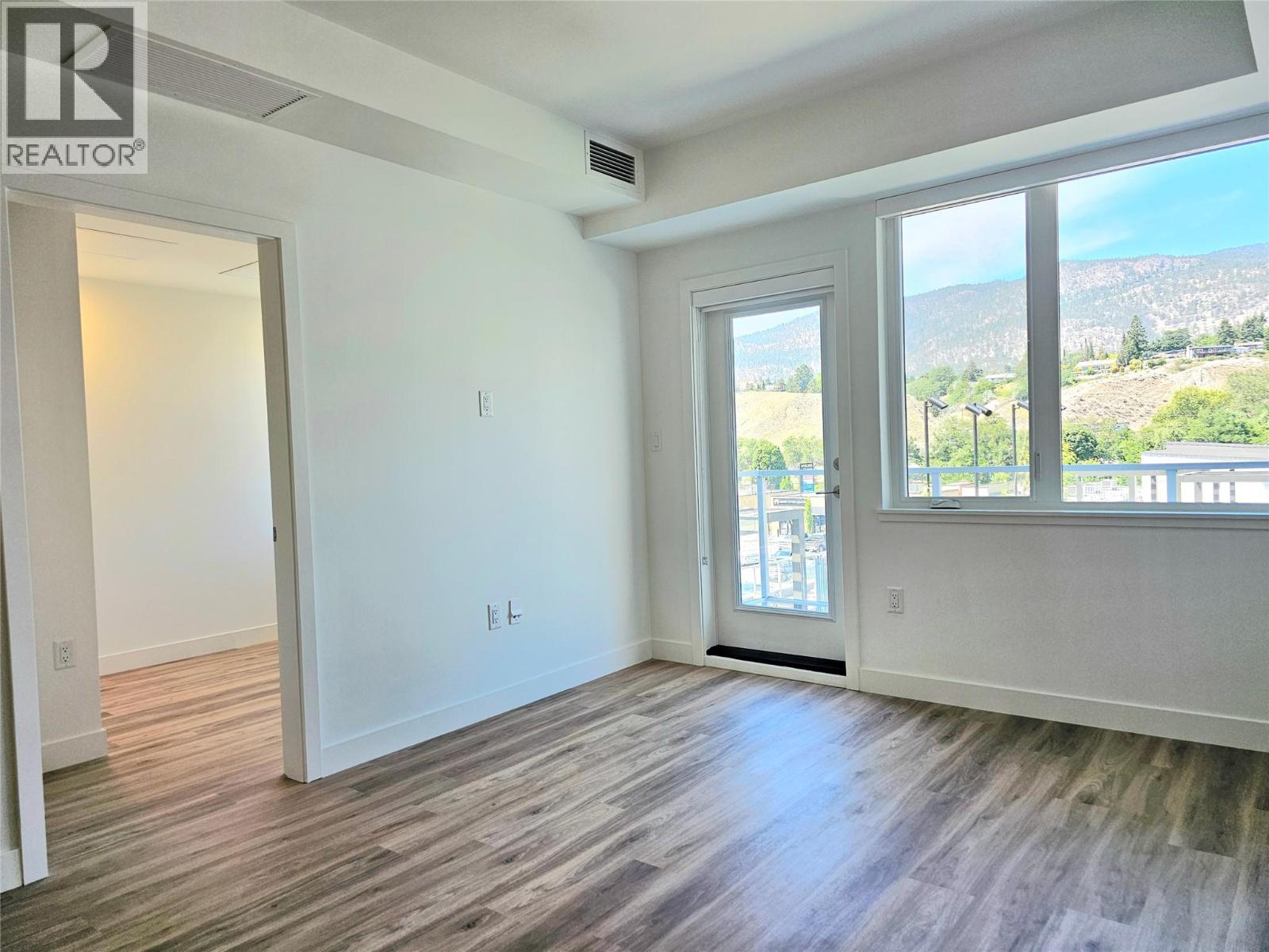 271 Wylie Street Unit# 420, Penticton, British Columbia  V2A 0L3 - Photo 5 - 10394807