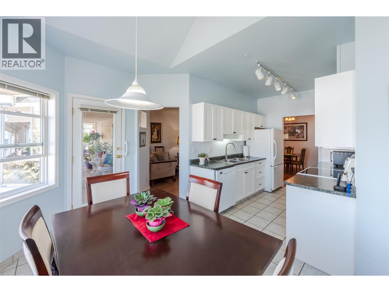 254 Scott Avenue Unit# 408, Penticton, British Columbia  V2A 2J5 - Photo 9 - 10395092