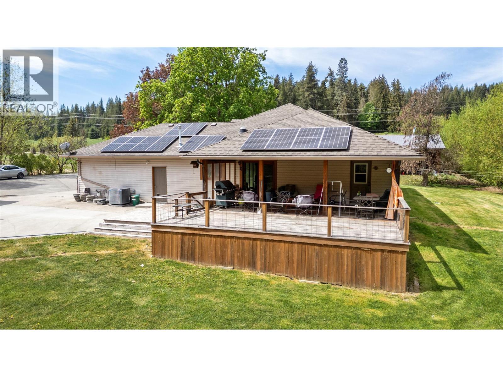 3960 50 Street Ne, Salmon Arm, British Columbia  V1E 1Y5 - Photo 37 - 10395012