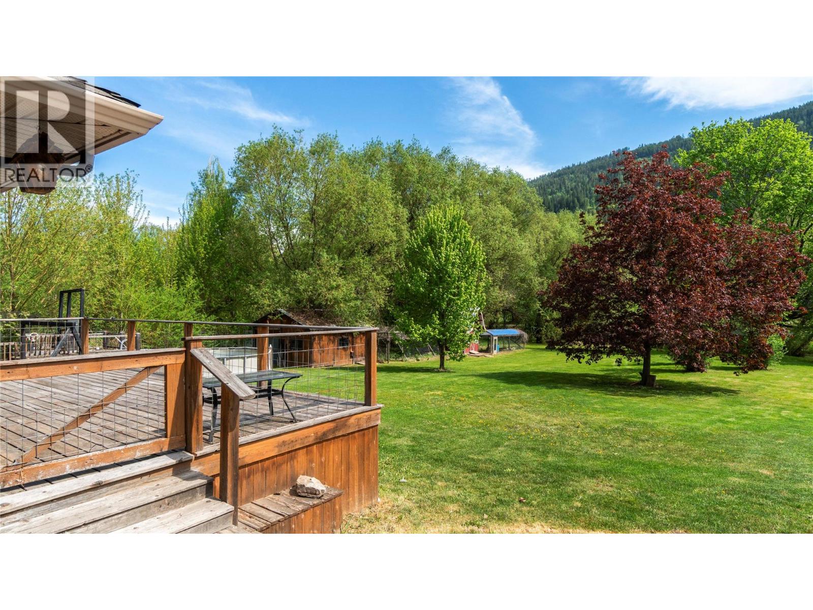 3960 50 Street Ne, Salmon Arm, British Columbia  V1E 1Y5 - Photo 38 - 10395012