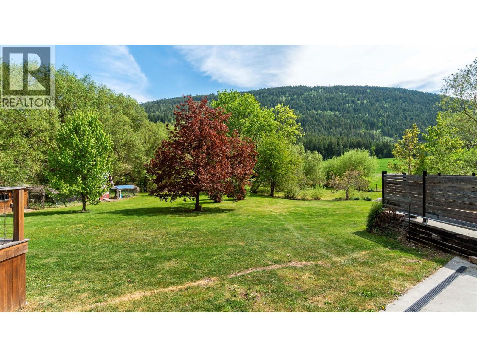 3960 50 Street Ne, Salmon Arm, British Columbia  V1E 1Y5 - Photo 42 - 10395012
