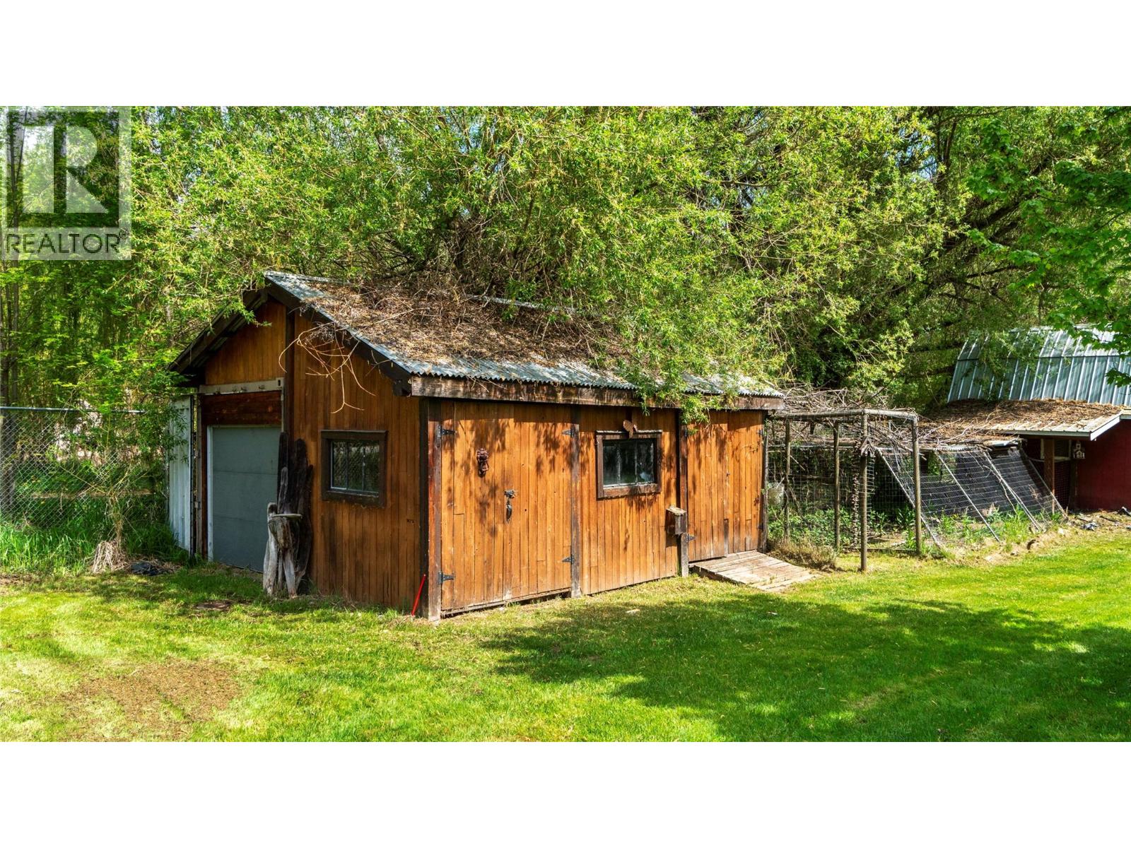 3960 50 Street Ne, Salmon Arm, British Columbia  V1E 1Y5 - Photo 44 - 10395012
