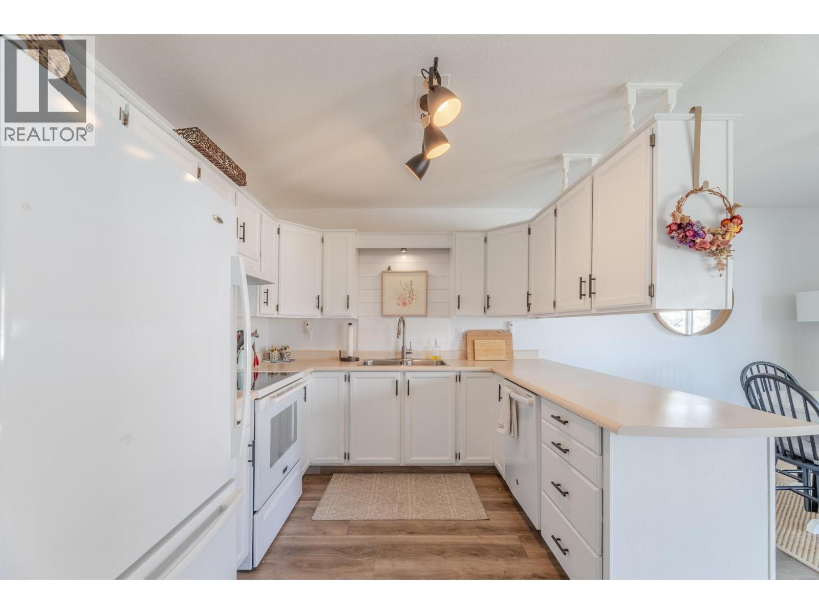 13014 Armstrong Avenue Unit# 203, Summerland, British Columbia  V0H 1Z5 - Photo 4 - 10395143
