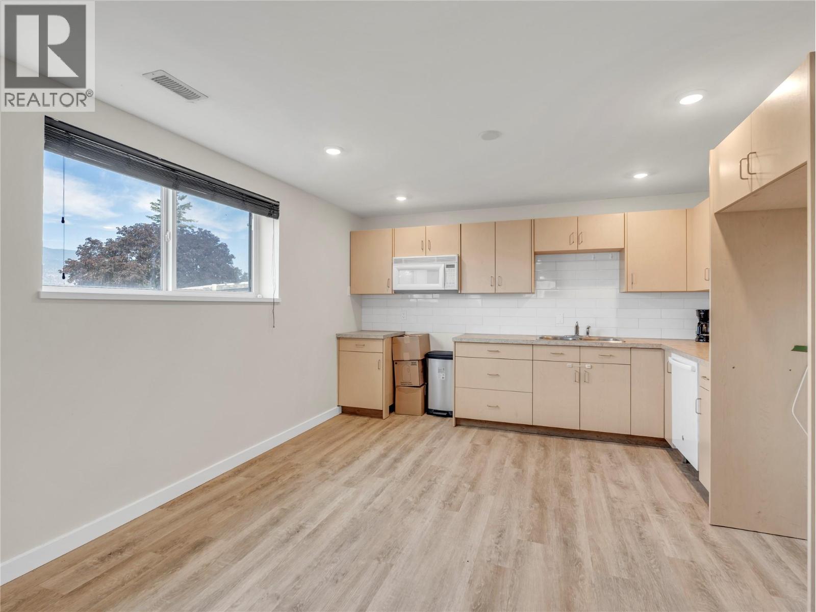 1477 Carmi Drive, Penticton, British Columbia  V2A 4R9 - Photo 17 - 10395071