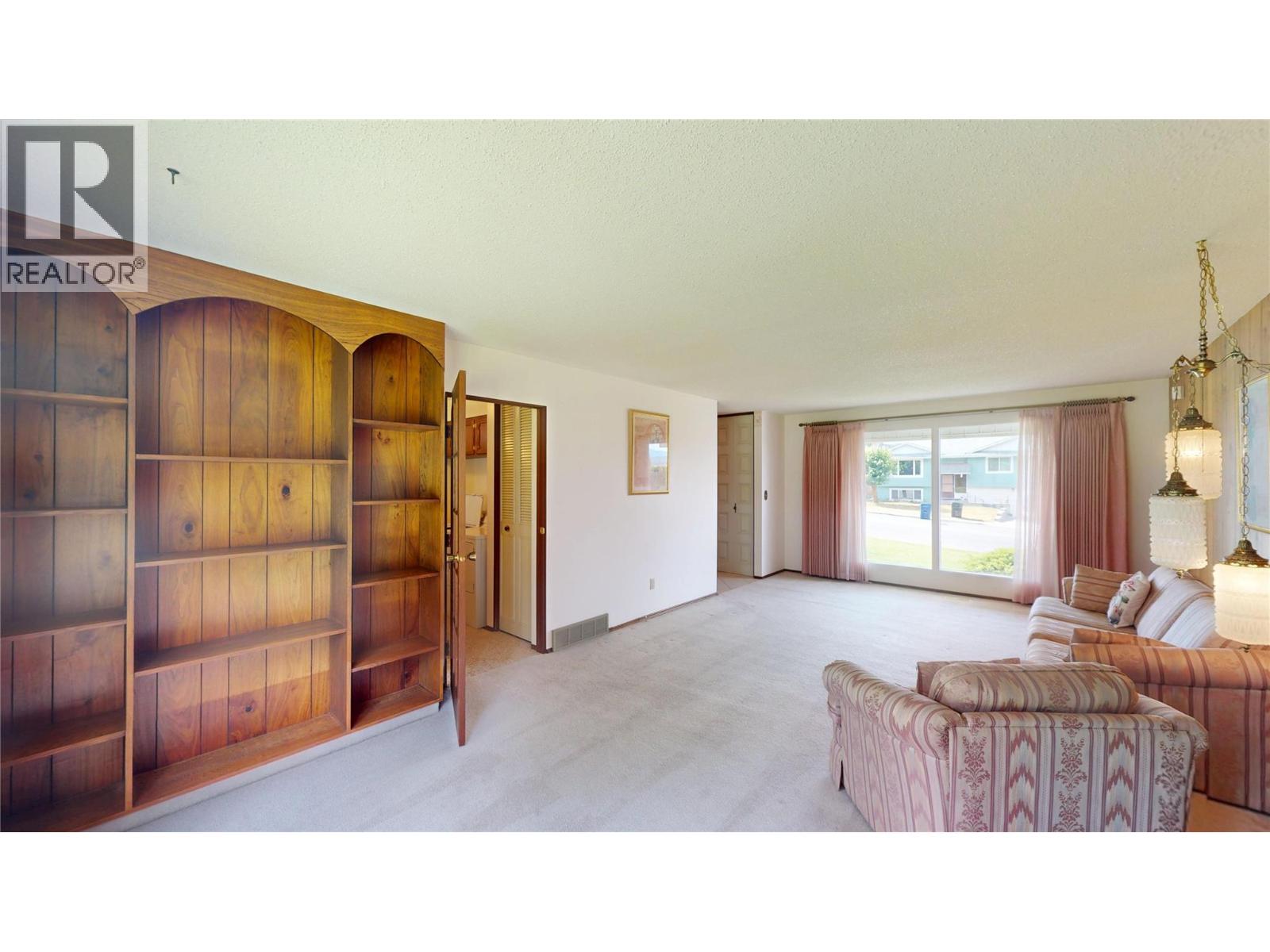2608 2nd Street S, Cranbrook, British Columbia  V1C 1E2 - Photo 8 - 10395134