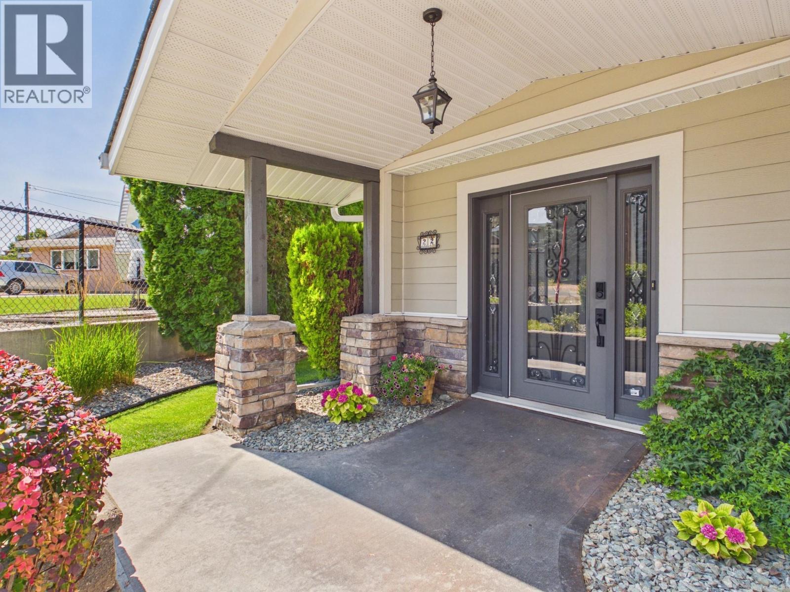 22 Willow Crescent, Osoyoos, British Columbia  V0H 1V3 - Photo 4 - 10395125