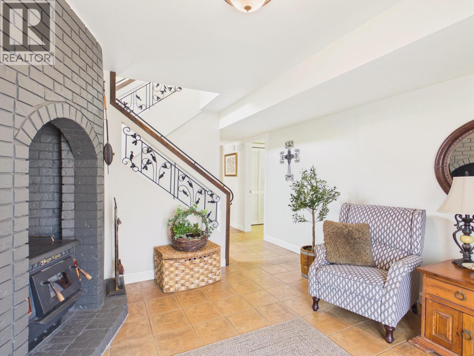 22 Willow Crescent, Osoyoos, British Columbia  V0H 1V3 - Photo 6 - 10395125