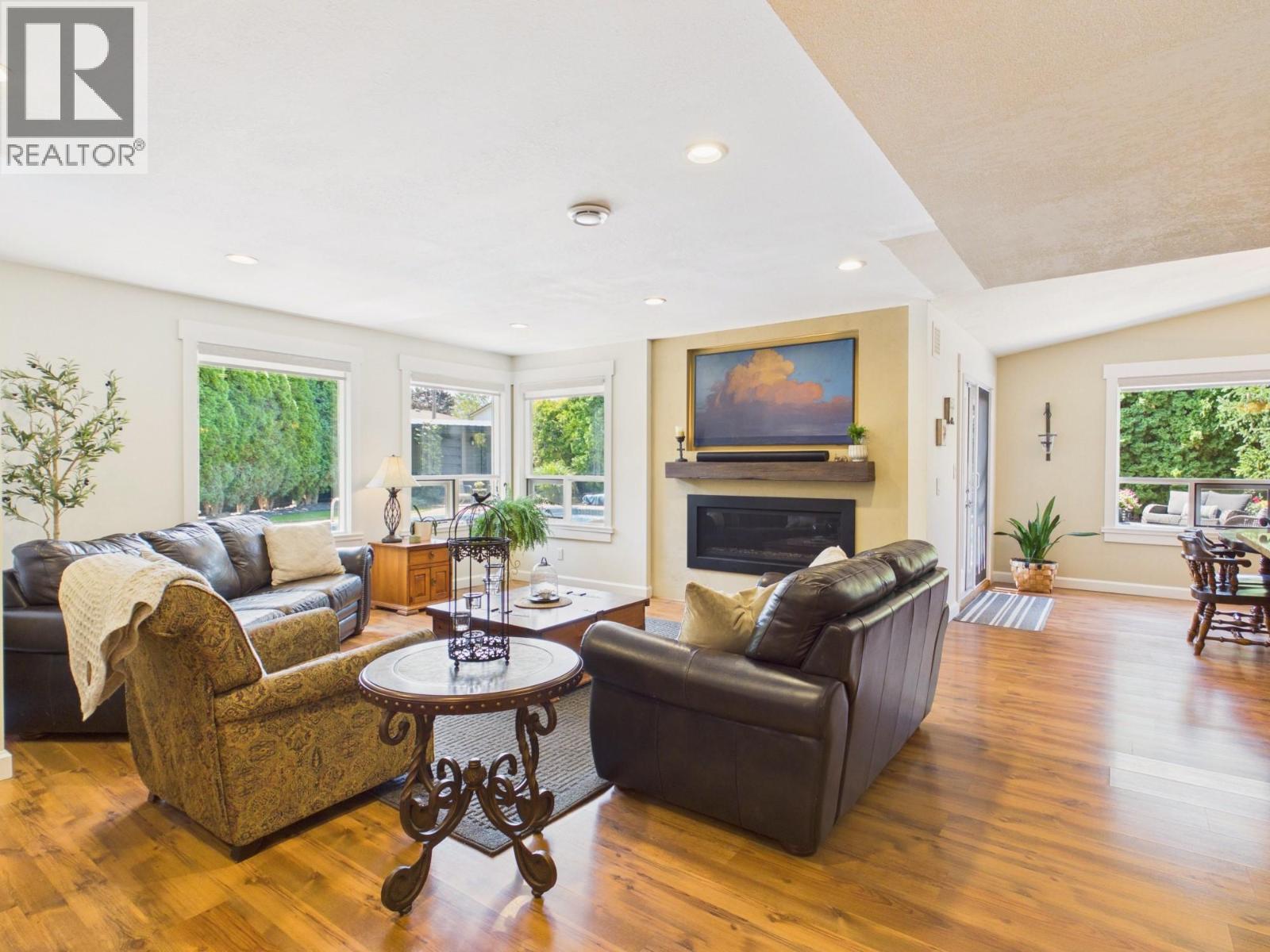 22 Willow Crescent, Osoyoos, British Columbia  V0H 1V3 - Photo 8 - 10395125