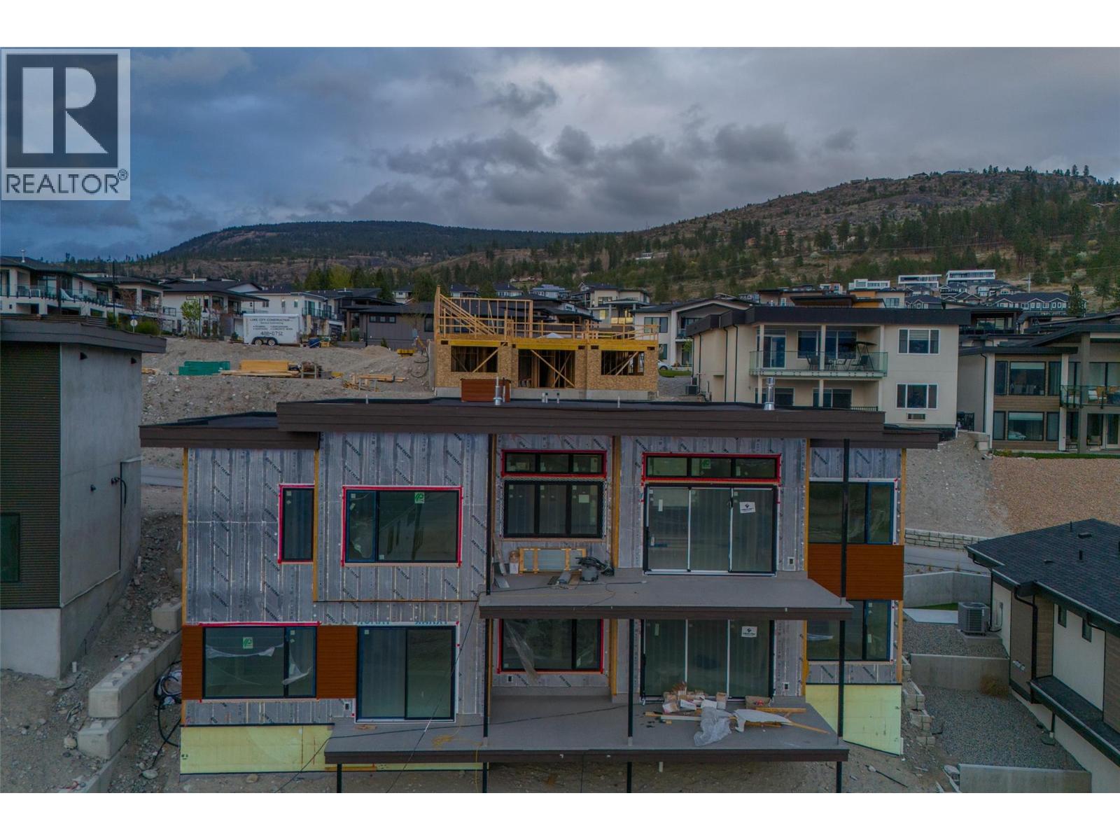 1096 Antler Drive, Penticton, British Columbia  V2A 0C8 - Photo 3 - 10395160