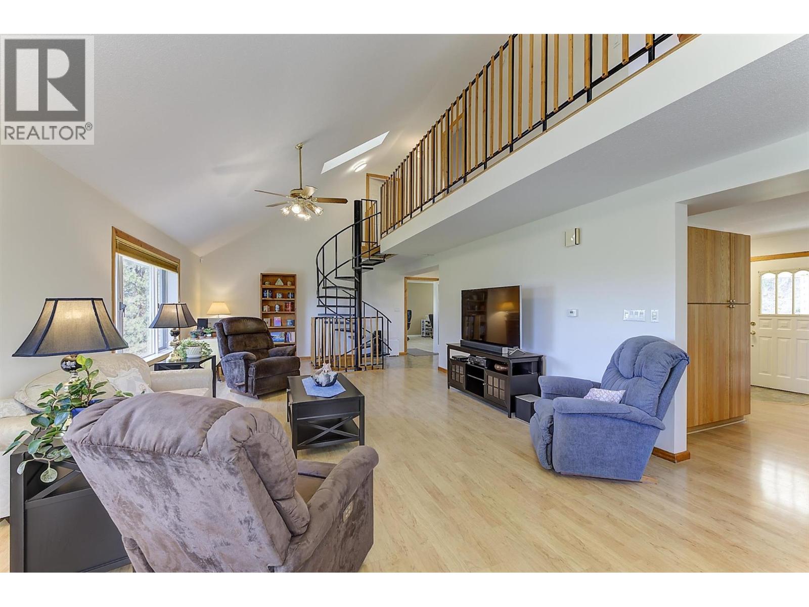 11451 Dakota Road, Lake Country, British Columbia  V4V 1X1 - Photo 21 - 10394939