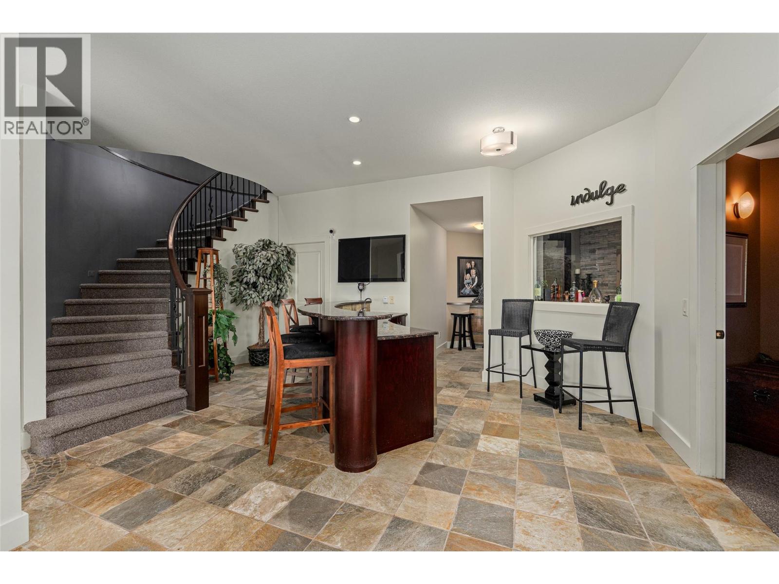 670 Devonian Avenue, Kelowna, British Columbia  V1W 5C2 - Photo 35 - 10394655