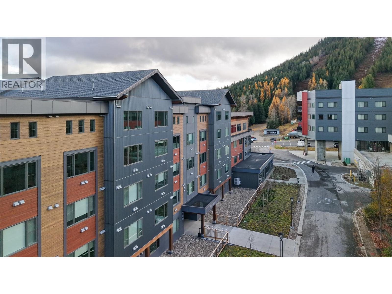 4280 Red Mountain Road Unit# 213, Rossland, British Columbia  V0G 1Y0 - Photo 1 - 10395154